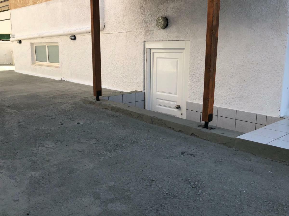 Renovated Apt Close To Beach Wifi Ac Anavyssos Eksteriør billede